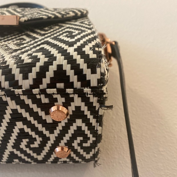 Ted Baker London Black & White Woven Purse with rose gold accents - Picture 7 of 11